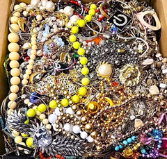 15 Pound Lbs Unsearched Huge Lot Jewelry VTG Vintage Modern Junk & Wear Tangled