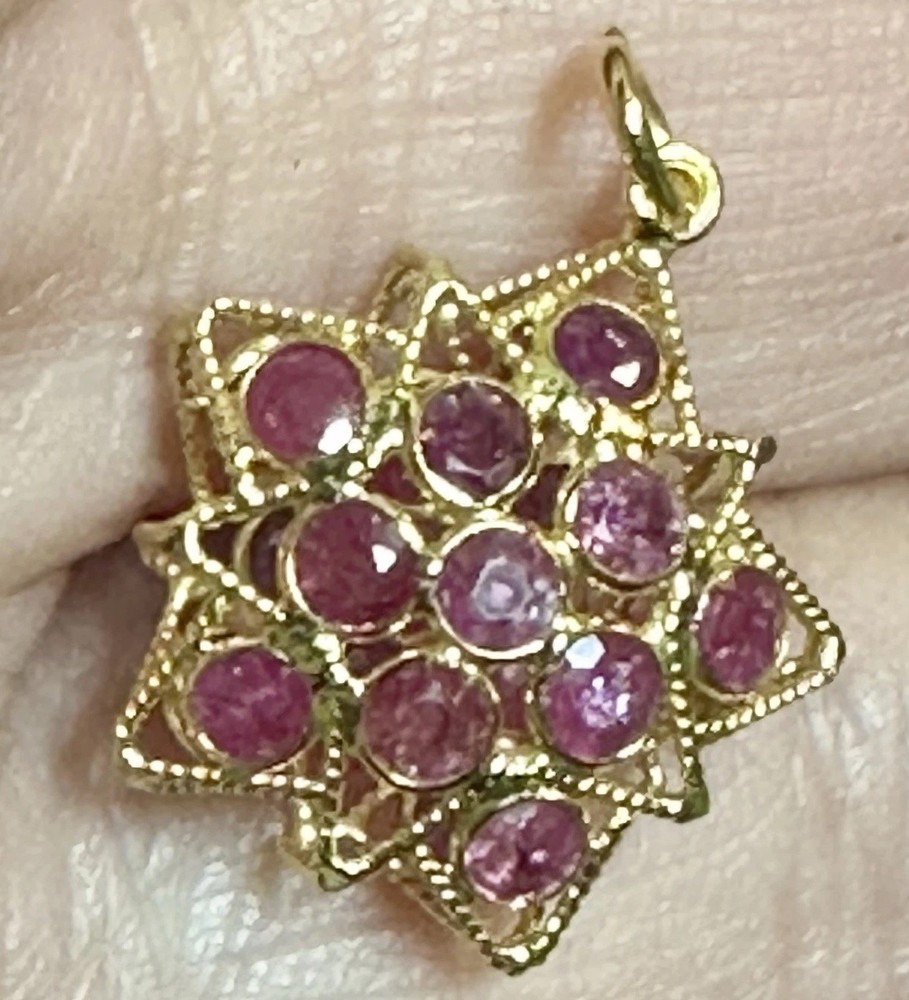 Vintage 18K Yellow Gold Mughal Ruby Star Charm Pendant 750 Indian Double Sided