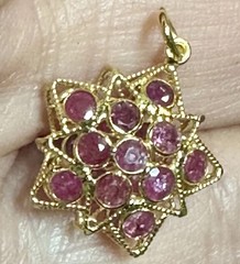 Vintage 18K Yellow Gold Mughal Ruby Star Charm Pendant 750 Indian Double Sided