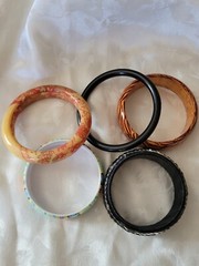 Vintage Lot of 5 Various Styles & Colors Bangle Bracelets