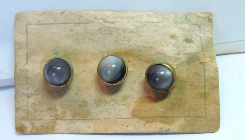 Antique Vintage KREISLER Deco NOS w/ defects 3 Stud Button Set on Card #Z402