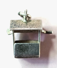 Vintage Sterling Silver WISHING WELL Charm Pendant 1.4gms Mexico Movable