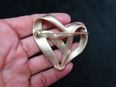 Vintage 1990’s Liz Claiborne Stylized Heart Brooch
