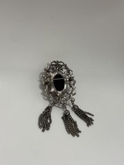 Vintage 1970s Cameo Silver Pewter Tone Scroll Openwork Triple Chain Brooch Pin
