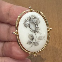 Whiting & Davis Pendant Brooch Pin Ornate White Black Floral Rose Gold Cameo