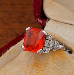 Antique 2.0 Ct Fire Opal Diamond 18 KT Gold