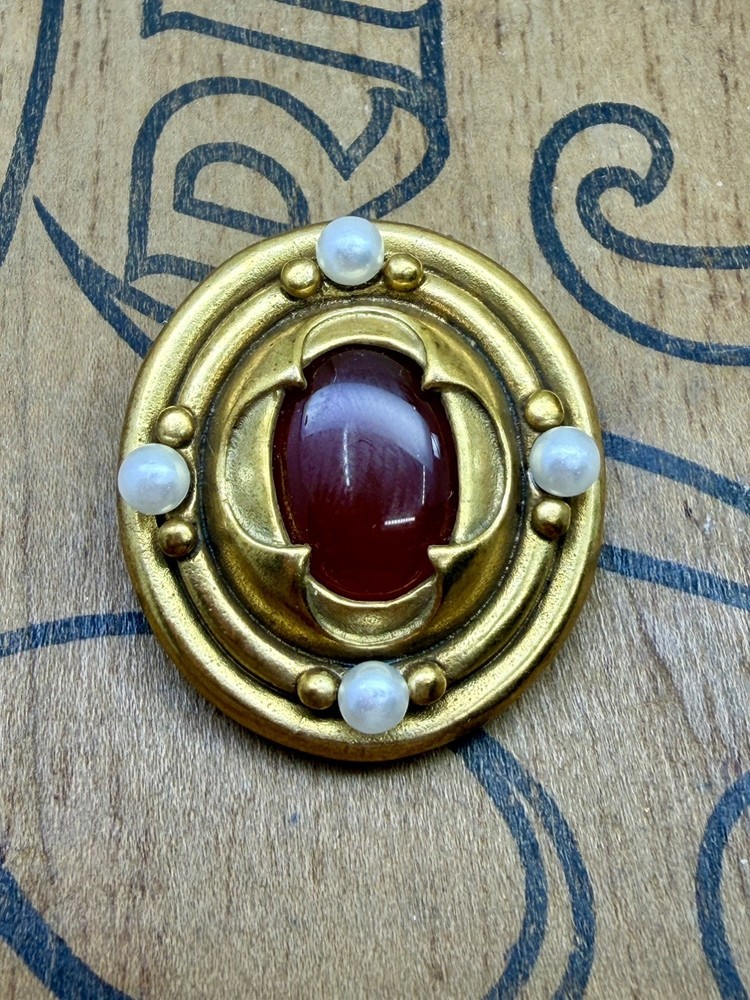 VTG Signed MMA Egyptian Revival Gold Tone Faux Pearl Carnelian Brooch Pin