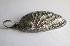 1-15/16in LARGE VINTAGE STERLING SILVER ENAMEL ABALONE CLAM SEA SHELL PENDANT