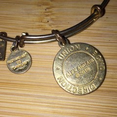 Alex and Ani Bracelet Union Direction Compass Expandable Gold Tone Charm Bangle