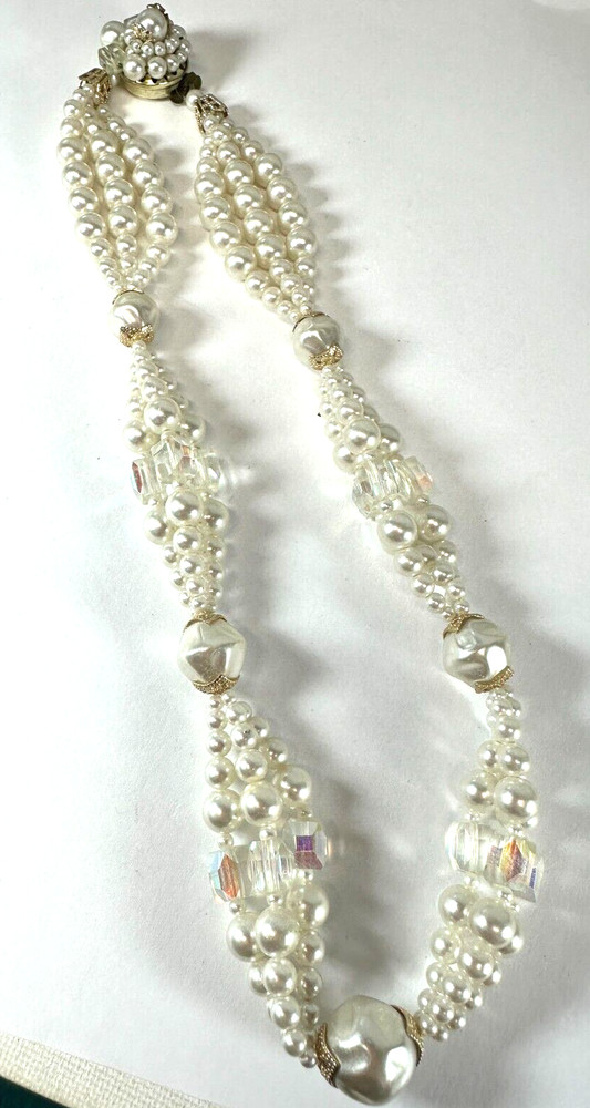Vintage Necklace Japan Simulated Bead Glass White Box Clasp`16inches