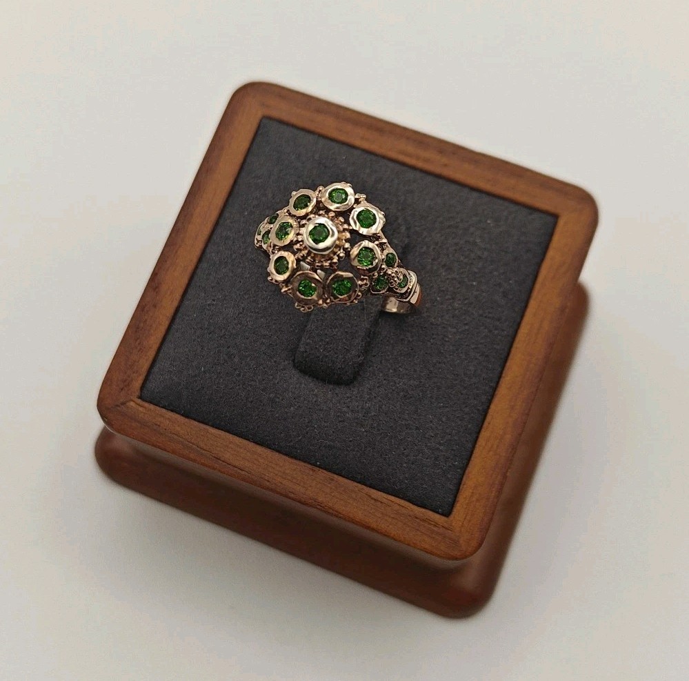 Vtg US8.25 Rose Gold Plated Green Stone Cocktail Ring 3.07g
