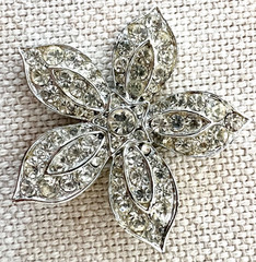 Sparkling Vintage Rhinestone Brooch Pin Star Design 2.25″ Diameter