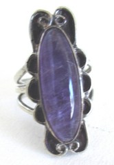 LONG HANDMADE SOUTHWEST SIZE 5.25 STERLING RING w AMETHYST, 7 GRAMS, 1 1/4″ LONG