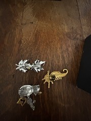 VTG Avon Egyptian Necklace Trifari Earrings Seahorse Brooch Chicos Cat Brooch ￼