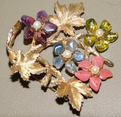 VINTAGE Signed ORIGINAL SWOBODA FLOWER BROOCH MULTI-STONE 2 1/2″ x 2 1/2″