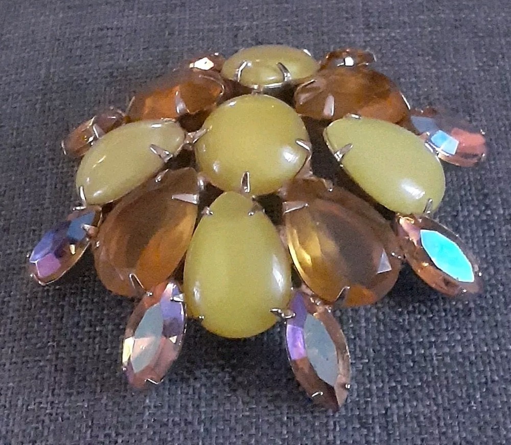 Vintage Yellow Molded Glass & Amber Rhinestone Brooch w/Aurora borealis beads