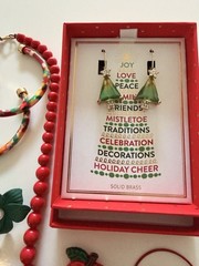 Huge Lot Wearable Vintage To Now Christmas Holiday Jewelry