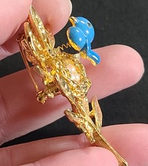 VTG Trifari Blue Bird Trembler Brooch Pin Goldtone Faux Pearl Eggs Nest Branch