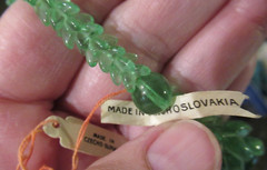 Antique 16.5″ Green Glass Choker Necklace made Czechoslovakia w Tag NEVER WORN