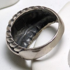 Vintage Shube’s 925 Sterling Silver Ribbed Chevron Dome Statement Ring Sz 8