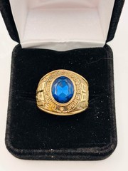 1959 UC Davis 10K Gold Class Ring Men’s Size 11 Jostens 16.6g Blue Agriculture