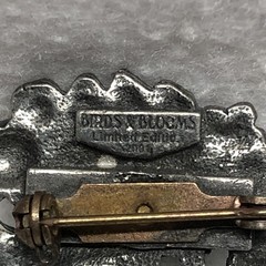 Wheelbarrow Cart With Roses Birds And Blooms Pin Brooch Garden Lim Ed Vtg 2001