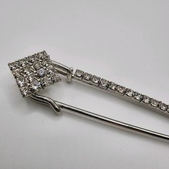 Square Diamond Shape Rhinestone Silver Tone Safety Pin Style Pin Brooch 3″ Long