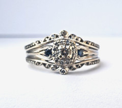 Vintage 14k gold white diamond blue diamond regal ring 6.1 grams Stunning!