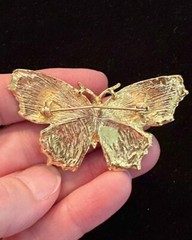 Vintage Butterfly Brushed Gold Tone Brooch Pin Jewelry Large 2.25 In Lifelike