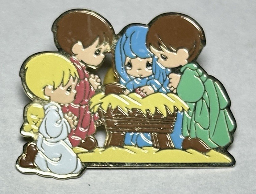 Vintage Precious Moments Nativity Scene Enameled Metal Pin Lapel Surrey Group￼