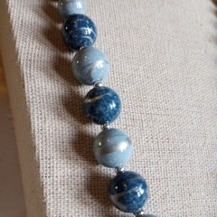 Vintage 15 Inch Blue Speckled blue silver swirl Beaded Necklace 24 inches