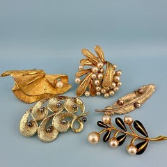 Vintage Brooch Lot Gold Tone Faux Pearl Leaf Branch Feather Some Signed