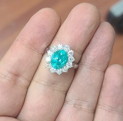 Vintage 18K White Gold Engagement Ring 4.02ct. Neon Blue Tourmaline Oval Shape