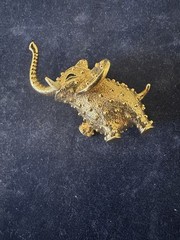 VTG JOMAZ (Josheph Mazer)-ELEPHANT Crystal Rhinestone Figural Pin / Brooch-HaPpY