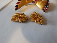 VTG 1960S JJ JONETTE 3 PIECE SET GOLD TONE BLUE RHINESTONES COLORED EARRINGS PIN