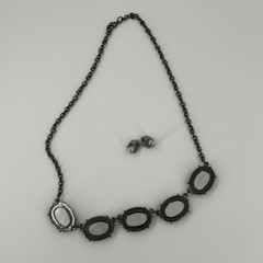 Emerald Green Necklace Earring Set Gun Metal Acrylic Modern Choker 17 Inch