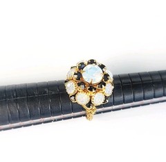 Vintage Stretch Ring Opalite Onyx Gold Tone Strech Band 6, 7, 8