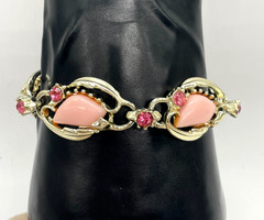 VTG Lipstick Pink thermoset Lucite Rhinestone Gold-tone 5-link bracelet MCM