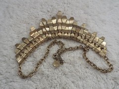 LIZ CLAIBORNE Goldtone Scoop Necklace