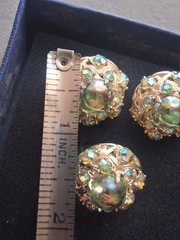 Hollycraft 1950s demi-parure green cab & AB clip on earrings & adjustable ring