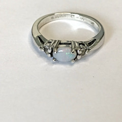 Vintage Avon Sterling Silver 3 Stone Opal Cabochon CZ Crystal Ring Sz6 2.46grams