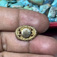 Antique Victorian 10K Yellow Gold Floral Openwork Monogram “S” Oval Brooch Pin