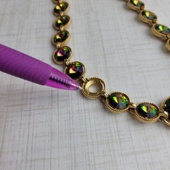 Watermelon Rivoli Necklace Vintage Signed Lisner 16″ READ Missing One Back Stone
