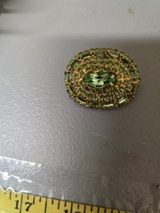LOVELY LIME GREEN PRONG SET BEAUTIFUL PIN