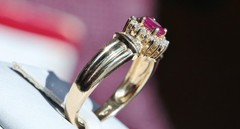 14k yellow gold ring 0.70ct natural, treated ruby diamond size 6.5 vintage 4.1gr