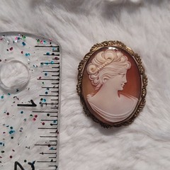Vintage carved shell 1/20 12k gf cameo Brooch pendant