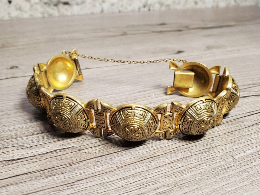 Vintage Neo Gothic Design Etched Chunky Bracelet