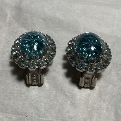 Judy Lee Vintage Blue Cluster Clip-On Earrings Oval Fashion Signed