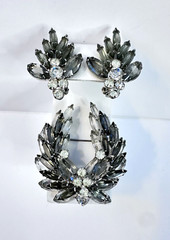 VNTG Juliana Silver Tone Icy Light Dark Grey Navette Rhinestone Brooch Earrings