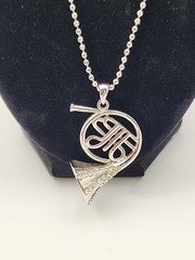 Vintage silver tone rhinestone French Horn musical instrument 20″ necklace